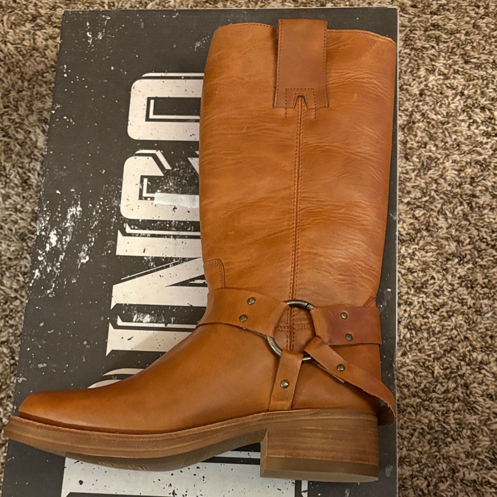 Dingo Tan Leather Western Boots - Picture 6 of 8